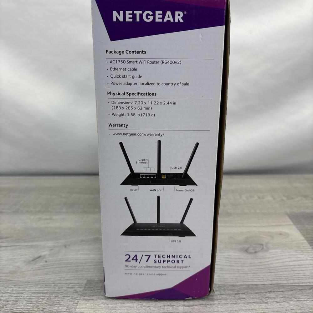 Netgear Nighthawk AC1750 (R6700v2) - Router Only No Cords - Picture 4 of 10